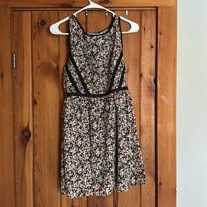 Women’s sleeveless dress